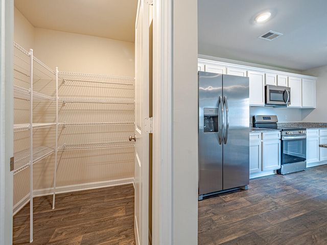 1830 Lacebark Drive, Sumter, SC 29153