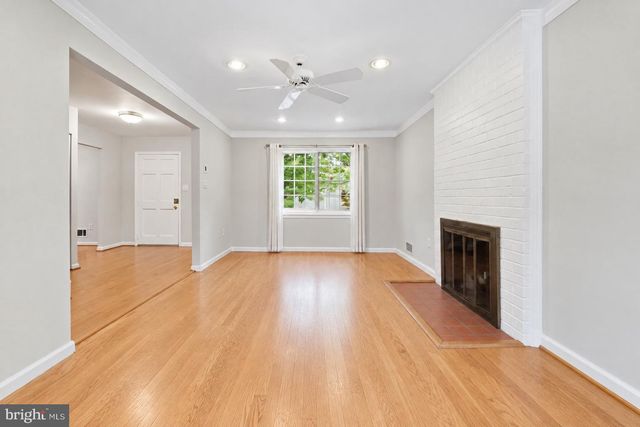 15 GROVEPOINT CT, Potomac, MD 20854