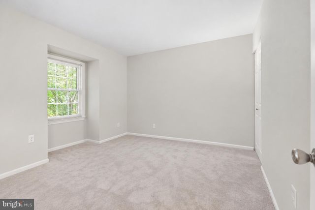15 GROVEPOINT CT, Potomac, MD 20854