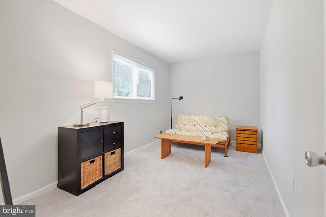 15 GROVEPOINT CT, Potomac, MD 20854