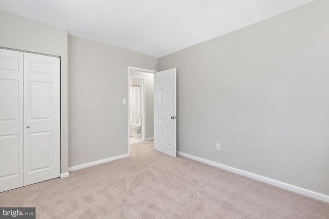 15 GROVEPOINT CT, Potomac, MD 20854