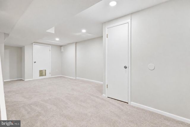 15 GROVEPOINT CT, Potomac, MD 20854