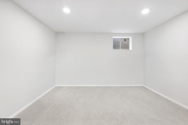 15 GROVEPOINT CT, Potomac, MD 20854