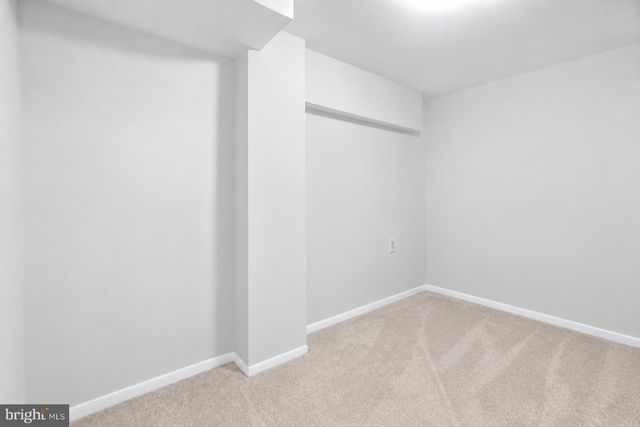 15 GROVEPOINT CT, Potomac, MD 20854