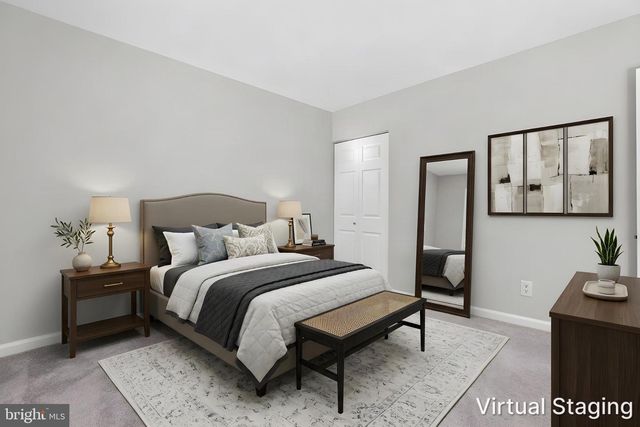 15 GROVEPOINT CT, Potomac, MD 20854