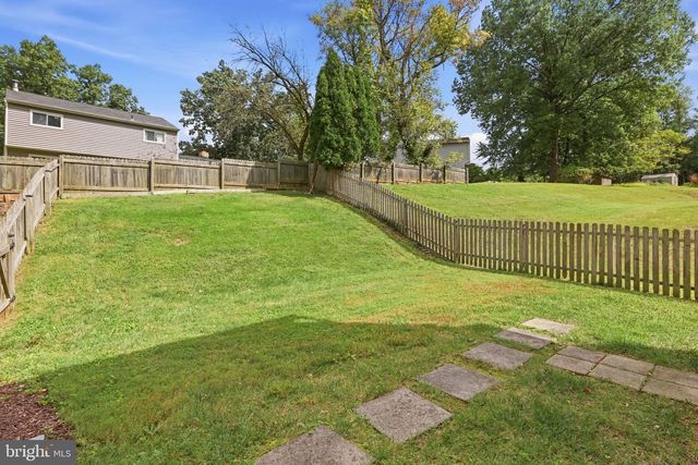 15 GROVEPOINT CT, Potomac, MD 20854