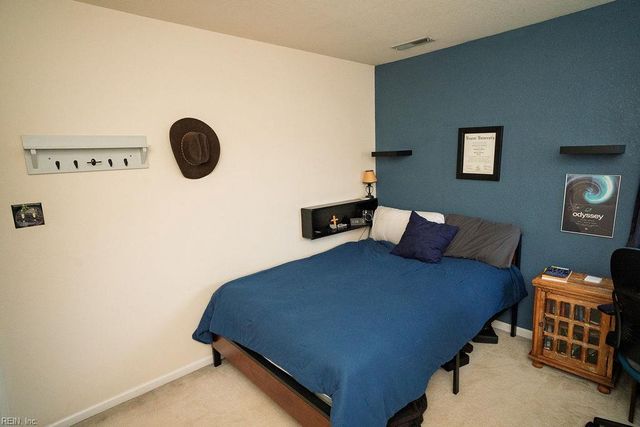 2516 Belmont Stakes DR, Virginia Beach, VA 23456