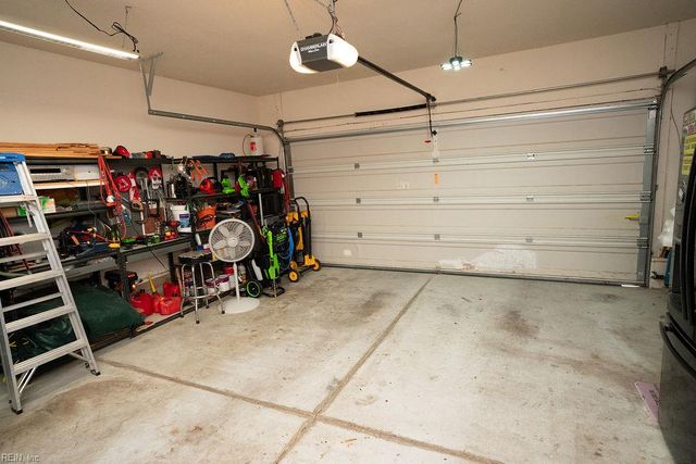 2516 Belmont Stakes DR, Virginia Beach, VA 23456