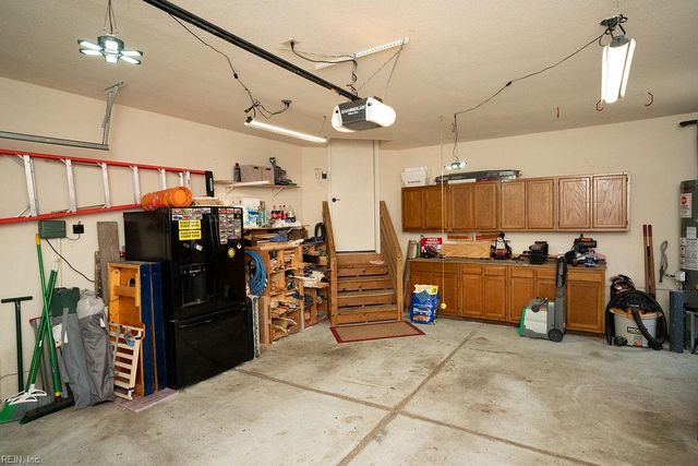 2516 Belmont Stakes DR, Virginia Beach, VA 23456