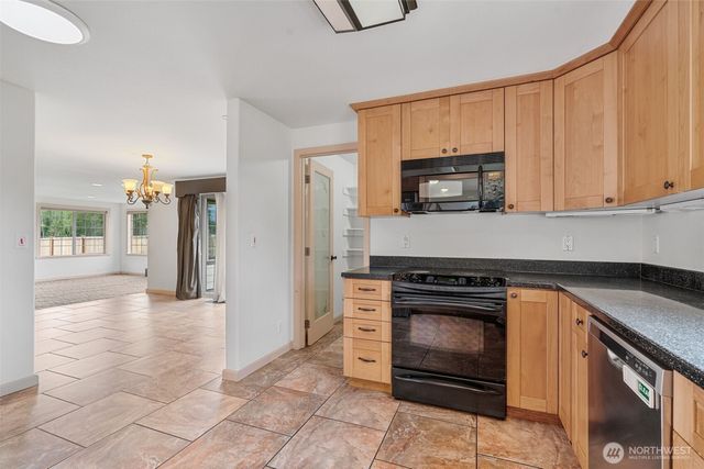 1630 Danner Lane NE, Lacey, WA 98156
