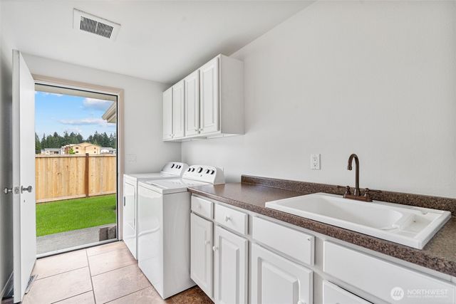 1630 Danner Lane NE, Lacey, WA 98156