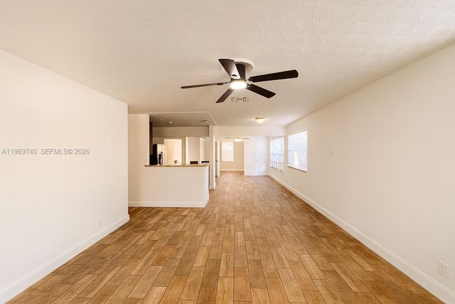 6780 Meade St, Hollywood, FL 33024