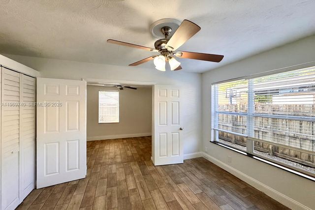 6780 Meade St, Hollywood, FL 33024