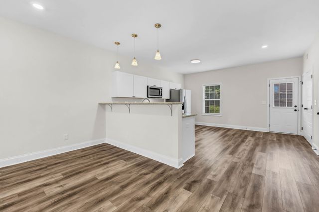 550 Peachers Mill Rd, Clarksville, TN 37042