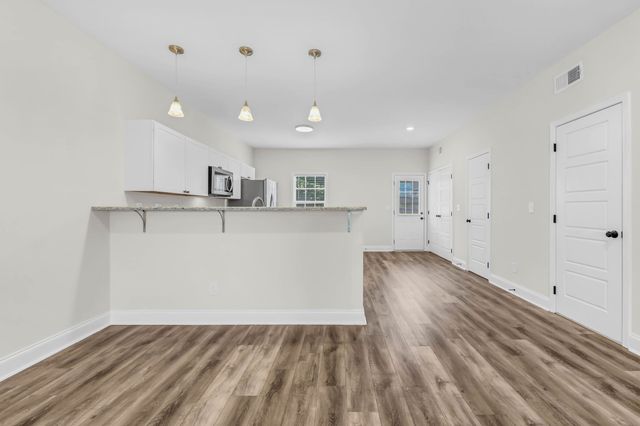 550 Peachers Mill Rd, Clarksville, TN 37042