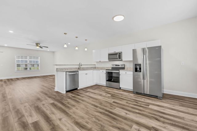 550 Peachers Mill Rd, Clarksville, TN 37042
