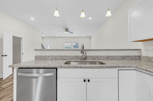 550 Peachers Mill Rd, Clarksville, TN 37042
