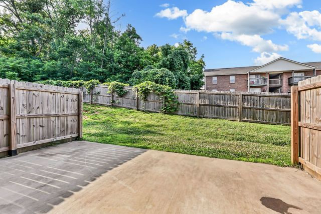 550 Peachers Mill Rd, Clarksville, TN 37042