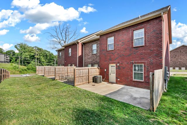 550 Peachers Mill Rd, Clarksville, TN 37042