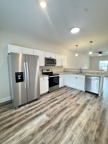550 Peachers Mill Rd, Clarksville, TN 37042