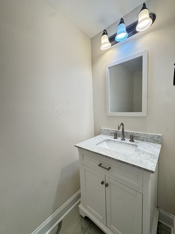 550 Peachers Mill Rd, Clarksville, TN 37042