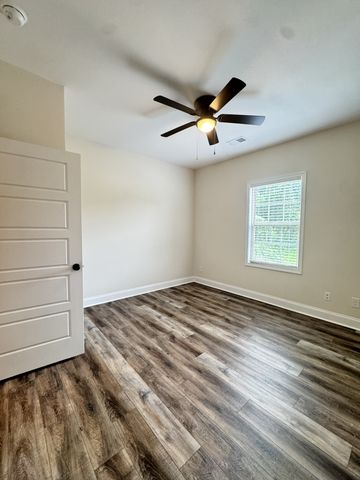 550 Peachers Mill Rd, Clarksville, TN 37042