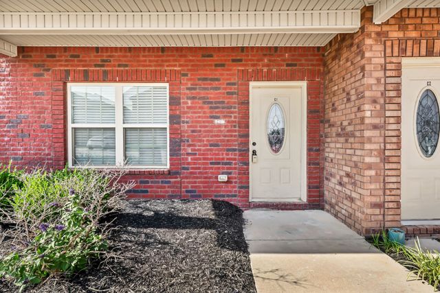 550 Peachers Mill Rd, Clarksville, TN 37042