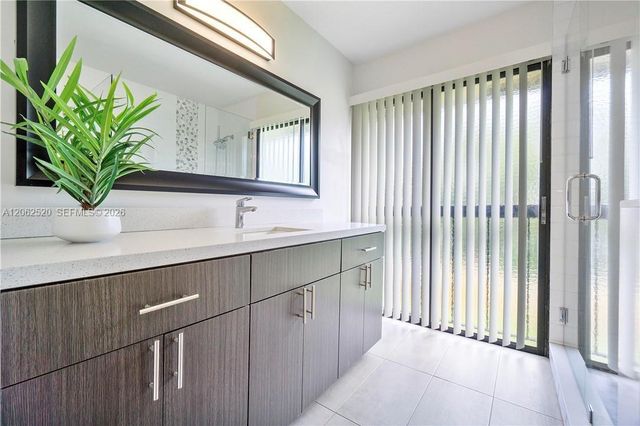 4828 Sheridan St 5, Hollywood, FL 33021