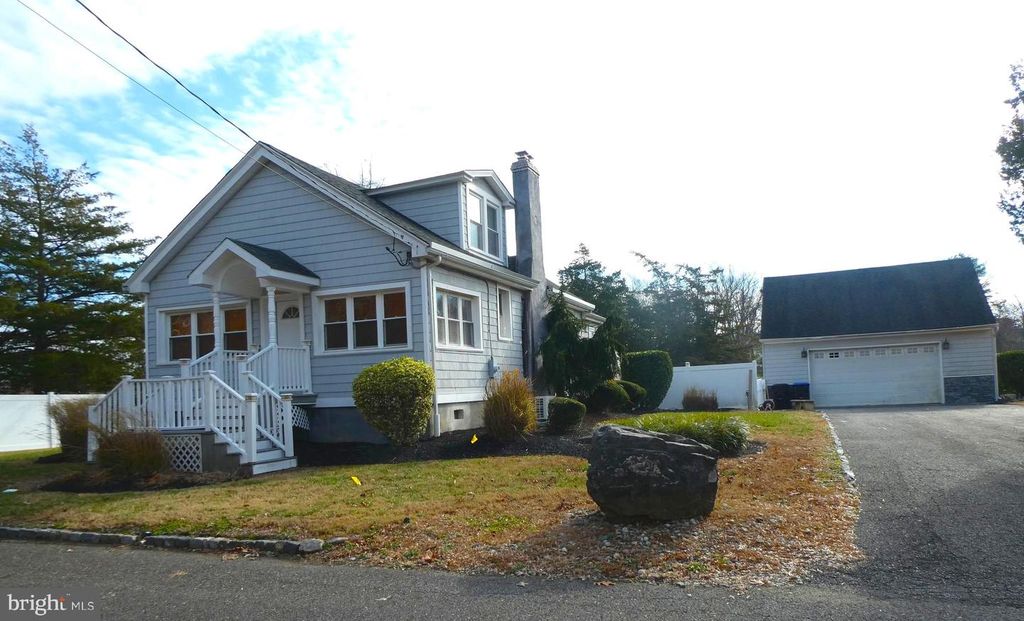 2024 ELM AVE, Atco, NJ 08004