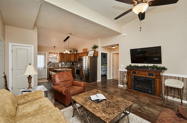 2337 Vintage Lane, St Charles, IA 50240