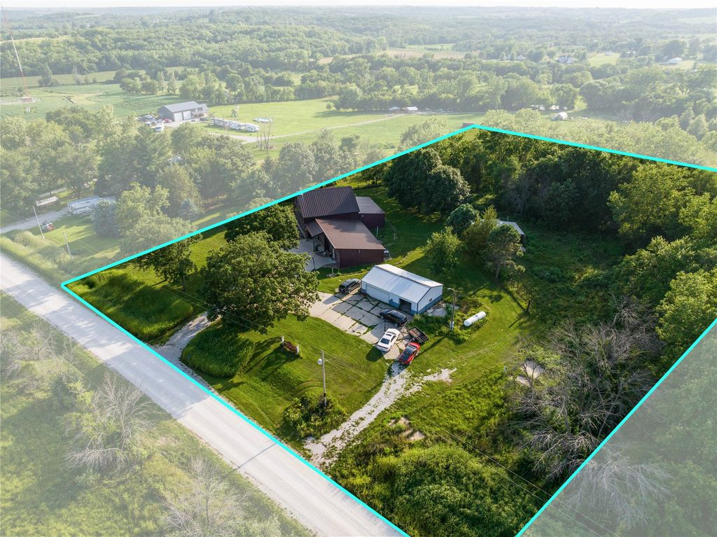 2337 Vintage Lane, St Charles, IA 50240