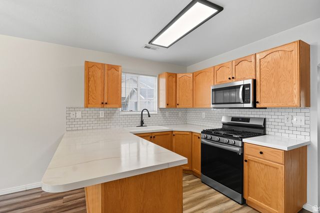 269 E 2300 N, North Ogden, UT 84414