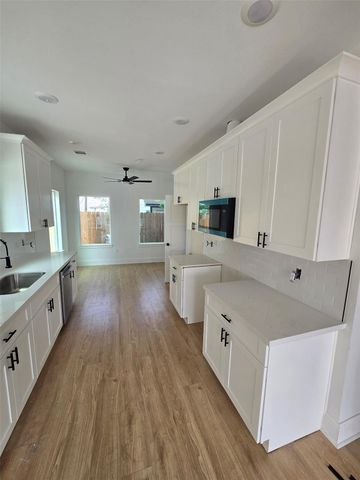 4562 Teton Street B, Houston, TX 77051
