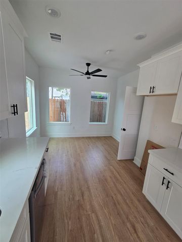 4562 Teton Street B, Houston, TX 77051