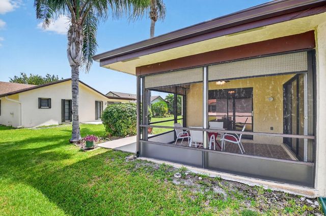 6262 Tall Cypress Circle, Greenacres, FL 33463