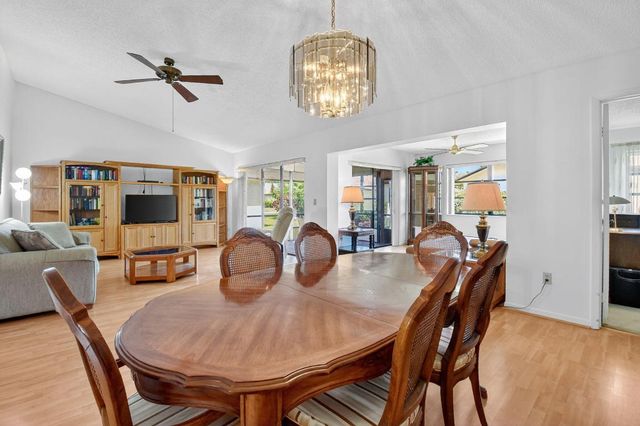 6262 Tall Cypress Circle, Greenacres, FL 33463