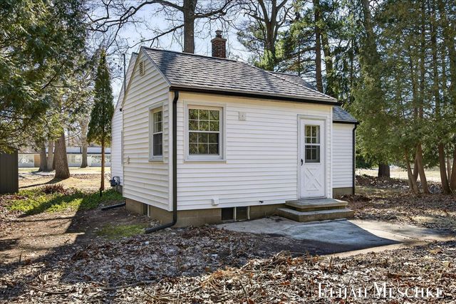 2526 Pennsylvania Avenue, Muskegon, MI 49445