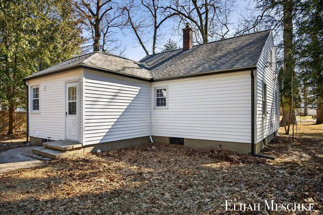 2526 Pennsylvania Avenue, Muskegon, MI 49445