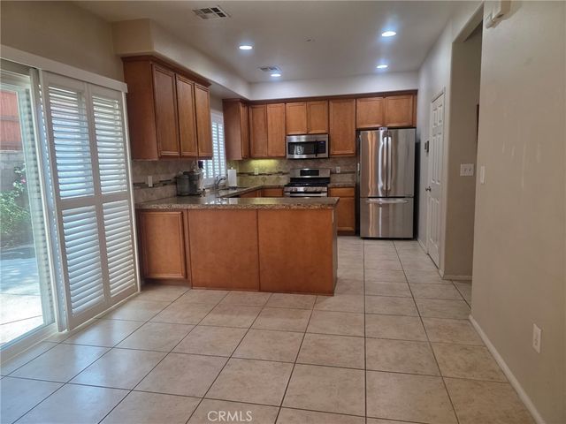 12724 Palm Court, Sylmar, CA 91342