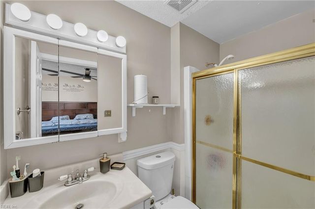 4121 Maycox CT, Virginia Beach, VA 23453