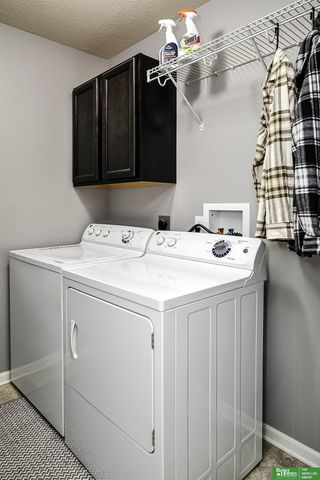 16440 Cary Street, Omaha, NE 68136