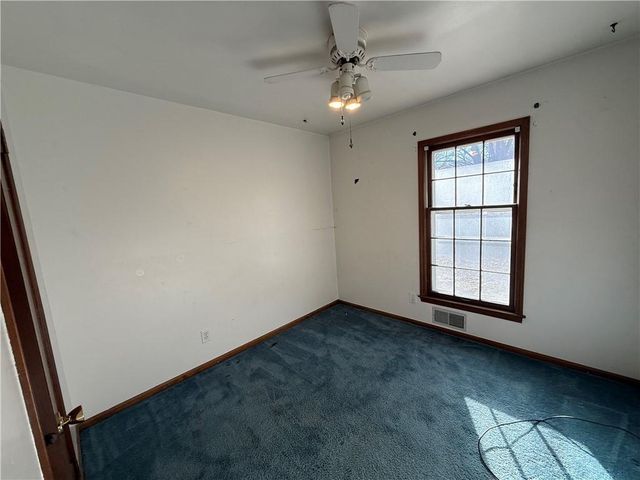 8200 E 104th Terrace, Kansas City, MO 64134