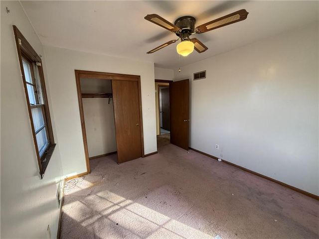 8200 E 104th Terrace, Kansas City, MO 64134