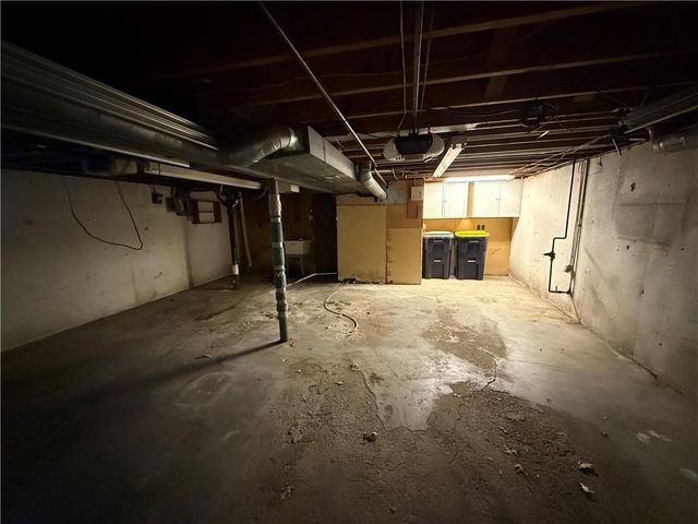 8200 E 104th Terrace, Kansas City, MO 64134