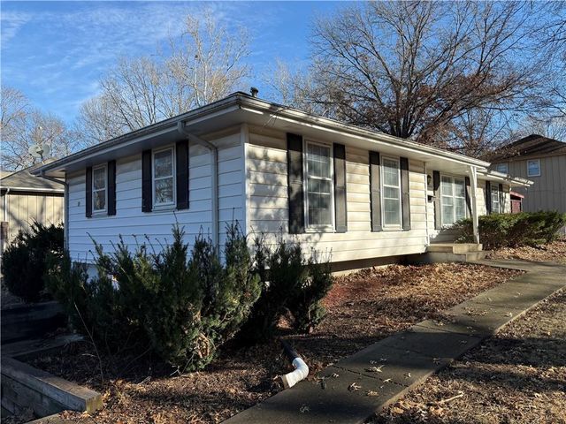 8200 E 104th Terrace, Kansas City, MO 64134