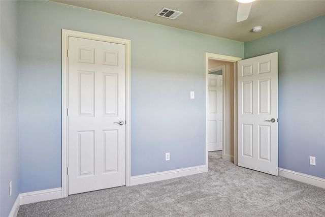 304 Creekside Trail, Argyle, TX 76226