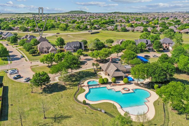 304 Creekside Trail, Argyle, TX 76226