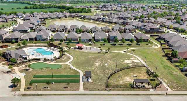 304 Creekside Trail, Argyle, TX 76226