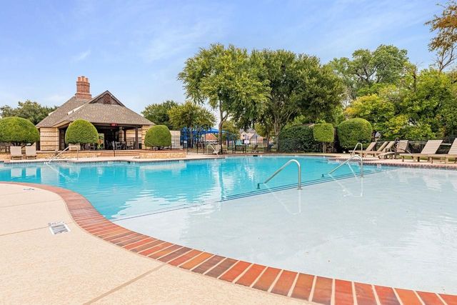 304 Creekside Trail, Argyle, TX 76226