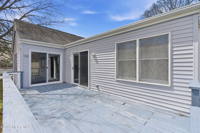 101 Foxwood Lane, Forked River, NJ 08731